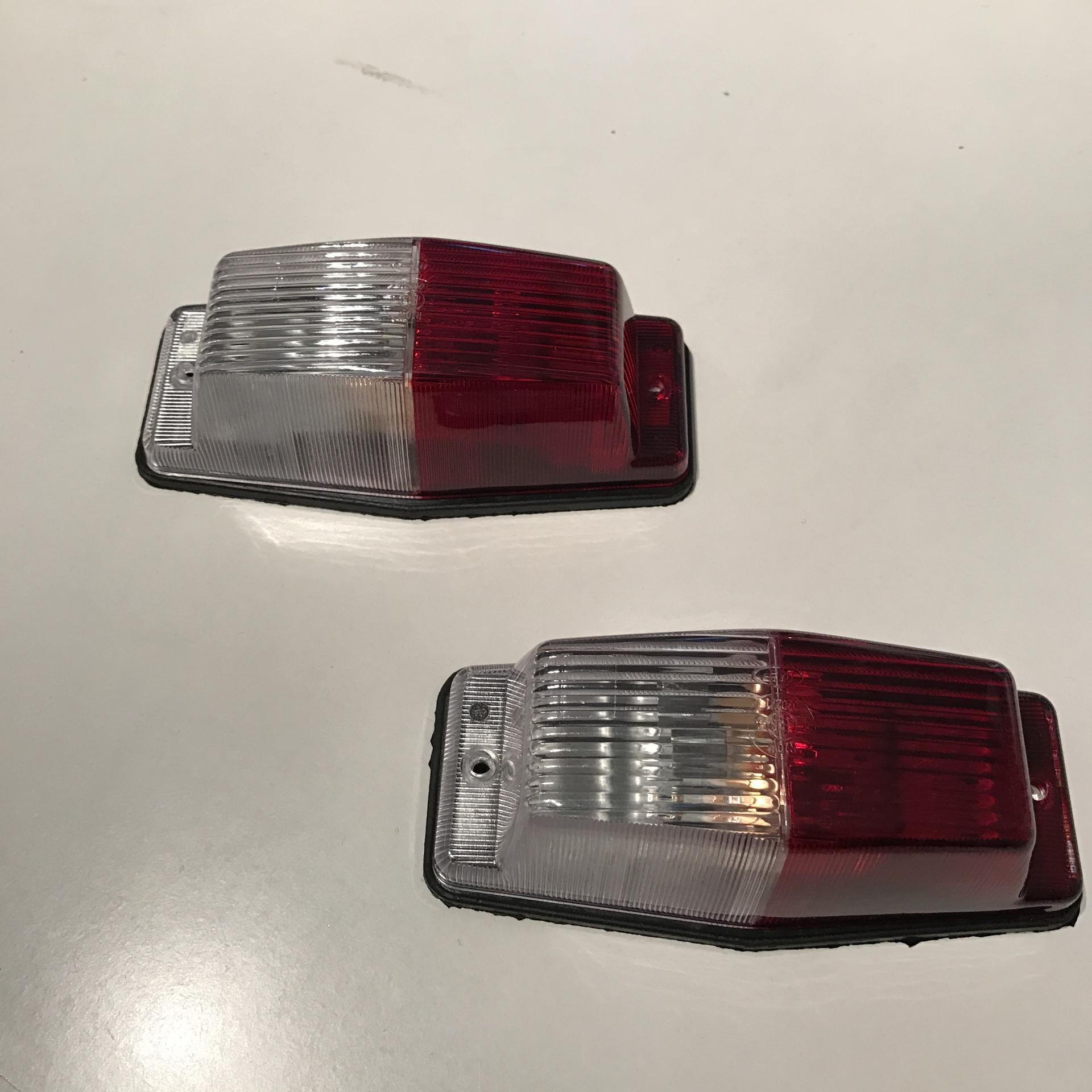 Double Burners med röd/vitt glas