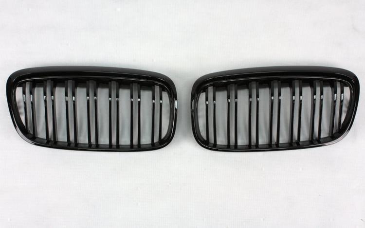 Blanksorte dobbeltribbede nyrer med BMW 2-serie F45/F46