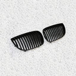 Blanksvart grill BMW 1-serien