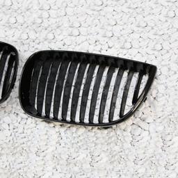Blanksvart grill BMW 1-serien