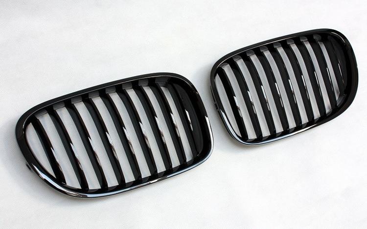 Glossy black Grille BMW 7-series (F01)