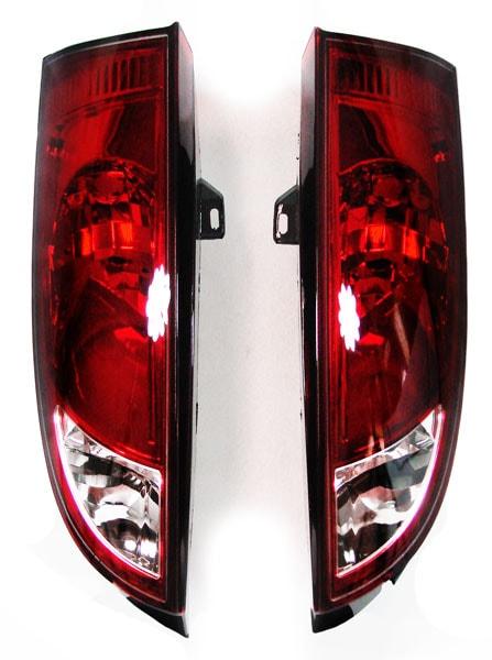 Ford Focus Baklamper Rød/Klarglass