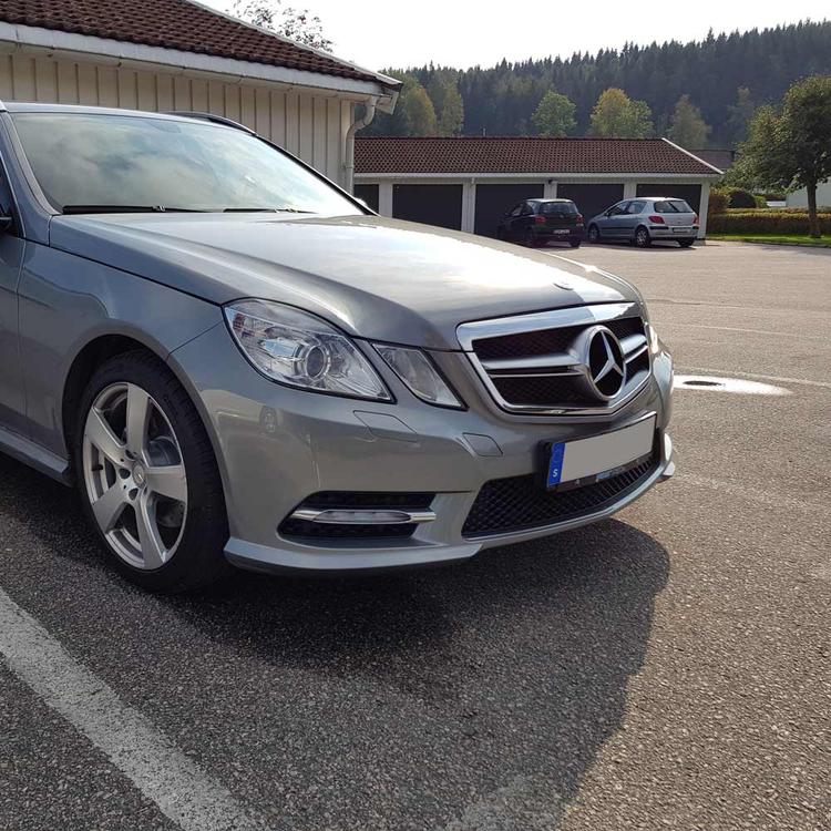 Kromad grill Mercedes W212 
