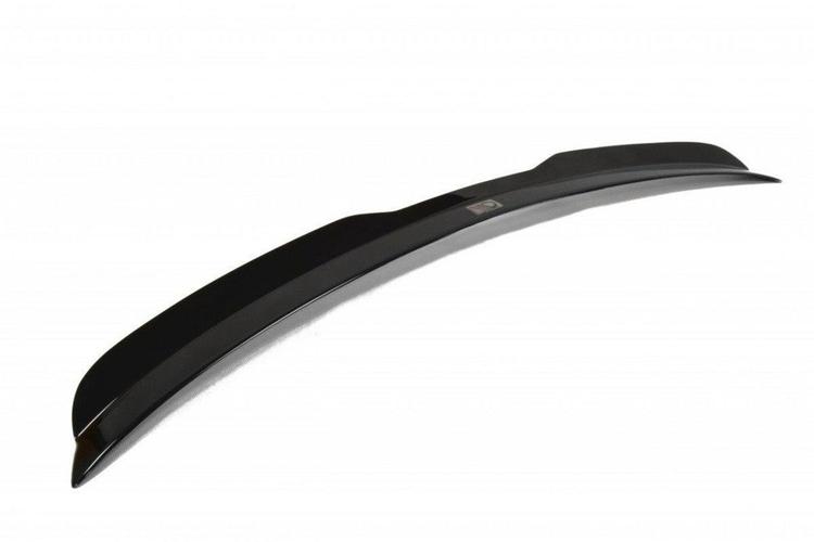 Spoiler wing Mercedes W204