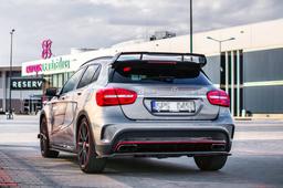 Diffuser Mercedes GLA 45 AMG