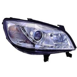 Ajovalot kirkas lasi Opel Zafira