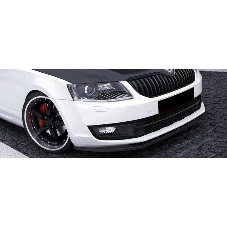 Blanksvart Cupspoiler Skoda Octavia