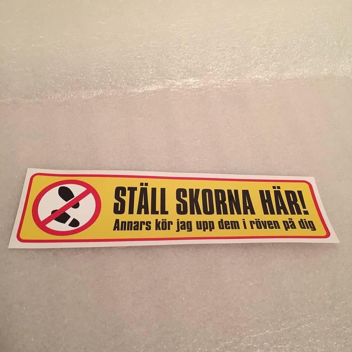 Dekal ´Ställ skorna här´