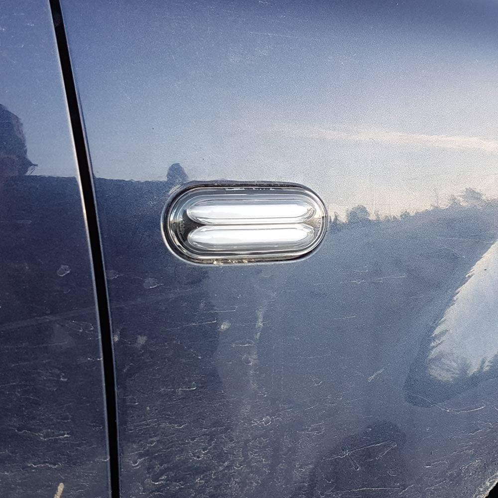 Skärmblinkers svarta TFL VW 