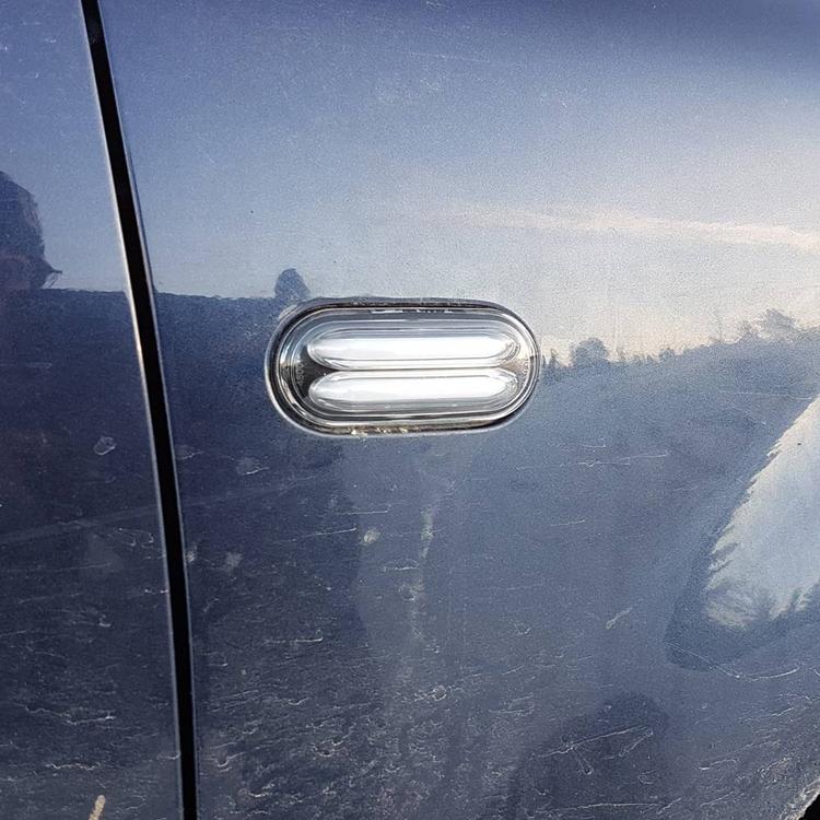 Skärmblinkers svarta TFL VW 