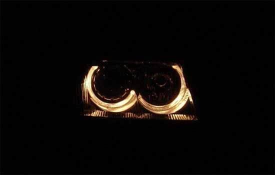 Ajovalot Angel Eyes kromattu VW Passat