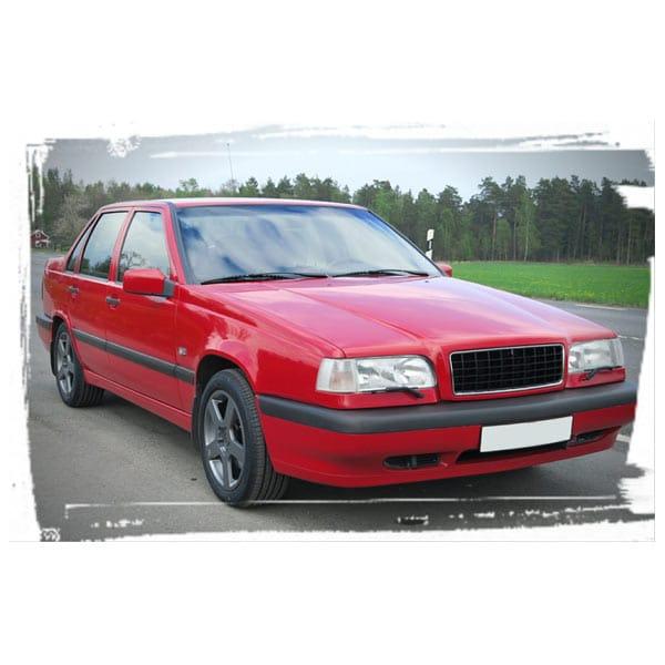 Volvo 850 XC-etumaski jossa kromattu runko