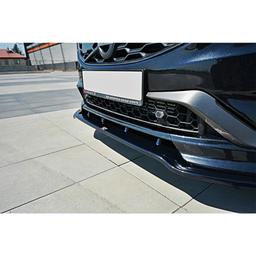 Skinnende sort cupspoiler foran Volvo V60