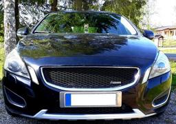 Krom/Svart Grill som passar Volvo S/V60