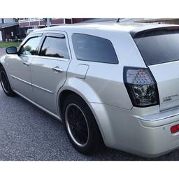 300C Kombi & Dodge Magnum 05- Svarta LED baklampor