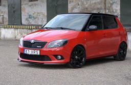 Blanksvart cupspoiler Skoda Fabia RS MK2