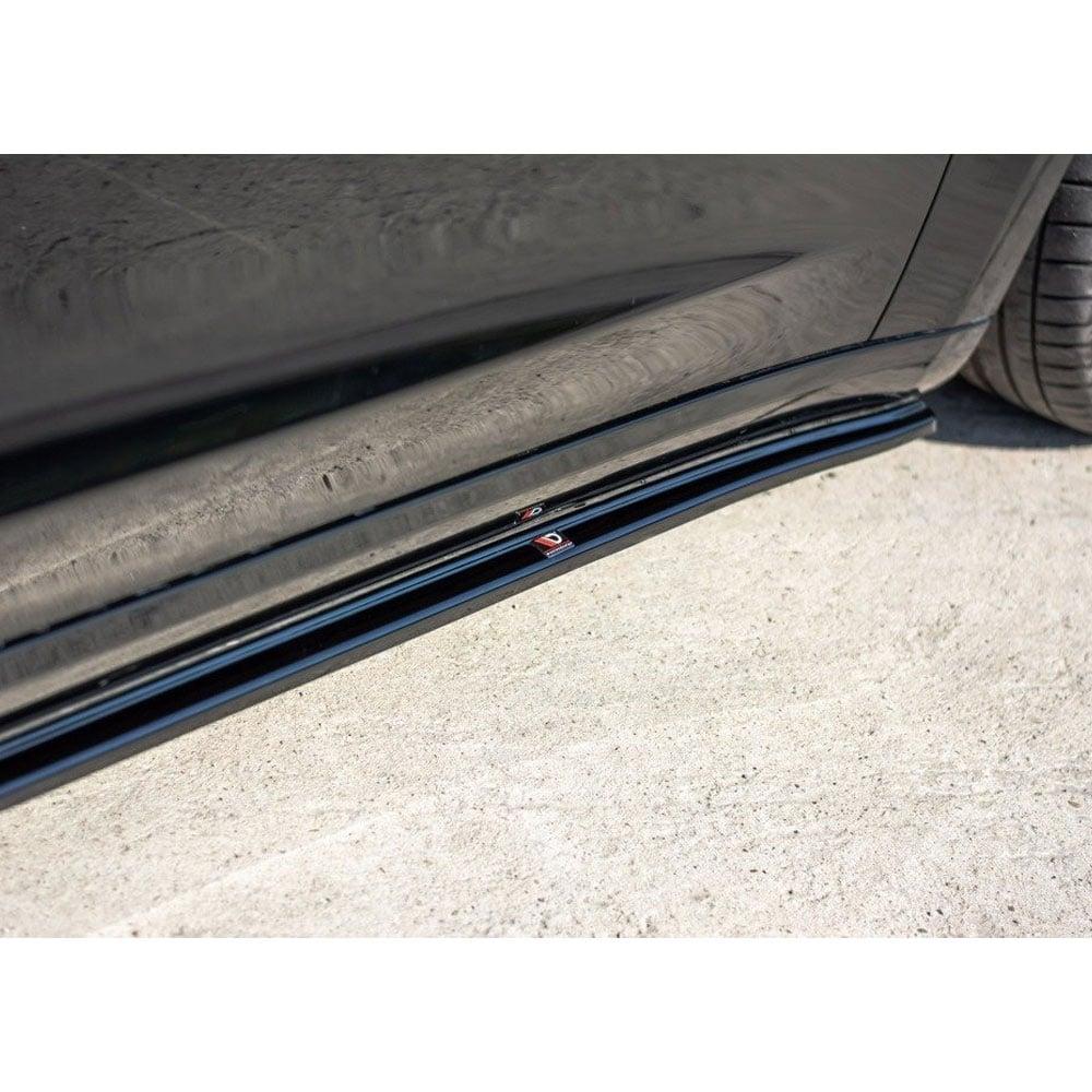 Side skirts Tesla Model 3