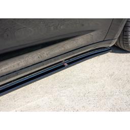Side skirts Tesla Model 3