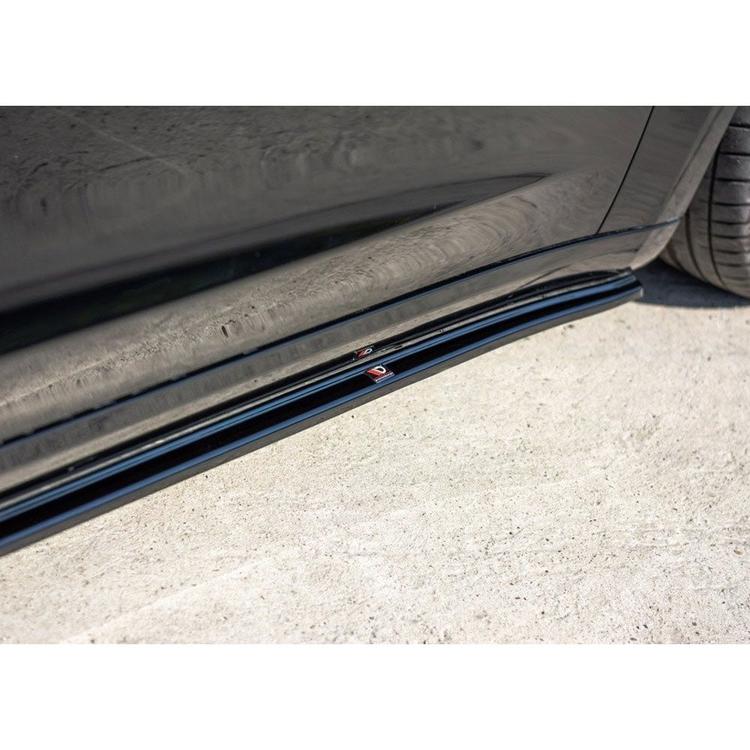 Side skirts Tesla Model 3