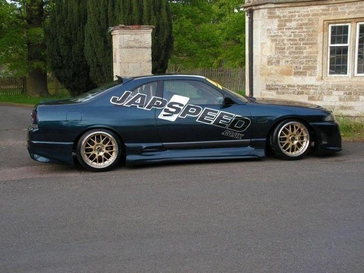 Side skirts Skyline R33 GTS