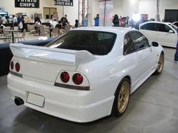 Siipi  Nissan Skyline R33