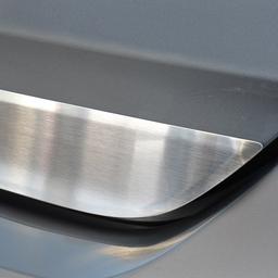 Kromdetalj till bakluckan på VW Golf 5d