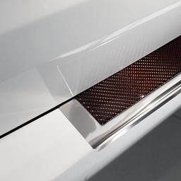 Taka Takapuskurin suojapelti kromattu  ja hiilikuitu jossa punaisia osia Mercedes V-klass W447