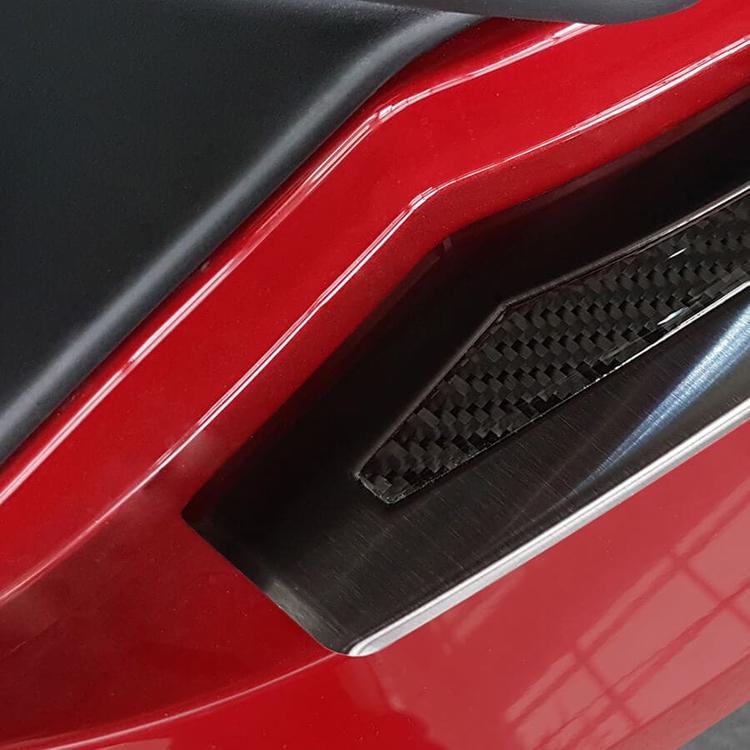 Takapuskurin suojapelti musta harjattu teräs och kolfiber till Tesla Model S