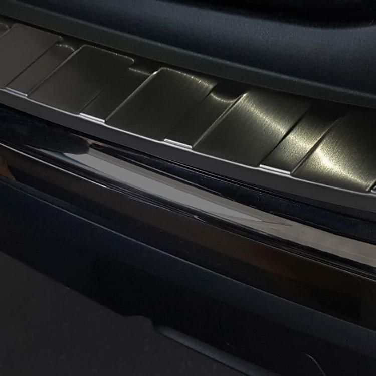 Lastskydd svart borstat stål till Peugeot 3008