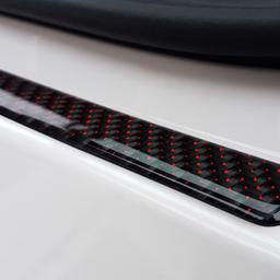 Lastskydd kolfiber/röd Audi Q3