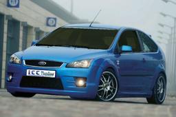 Etu styling puskuri Ford Focus II RSR