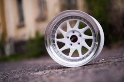 Complete Wheel Set Of JR26 White