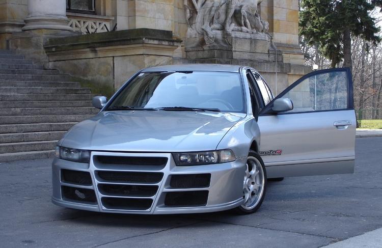 Bumber front  Mitsubishi Galant Stationwagon