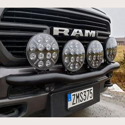 lisävalo Kiinnike Dodge Ram 1500 19-