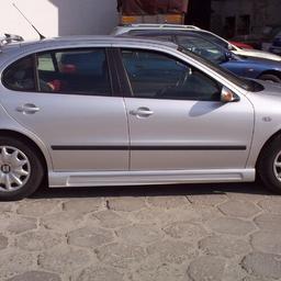 Sivuhelmat  Seat Leon