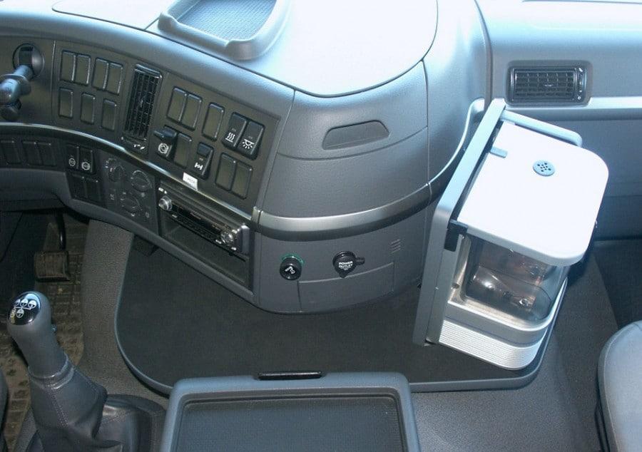 Svart Mittbord som passar Volvo FM Version 2 02-08