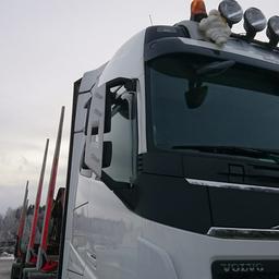 Tuulenohjain/vetosuojat joka sopii Volvo FH