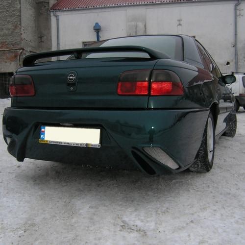Opel Omega B Bakskjørt Lost Boy