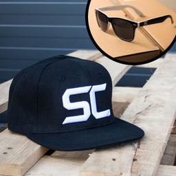 SC Styling Snapback aurinkolaseilla