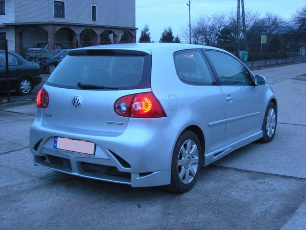 Stötfångare bak VW Golf V