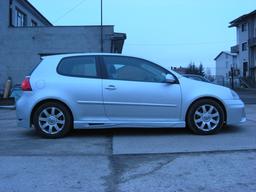 Side skirts VW Golf V