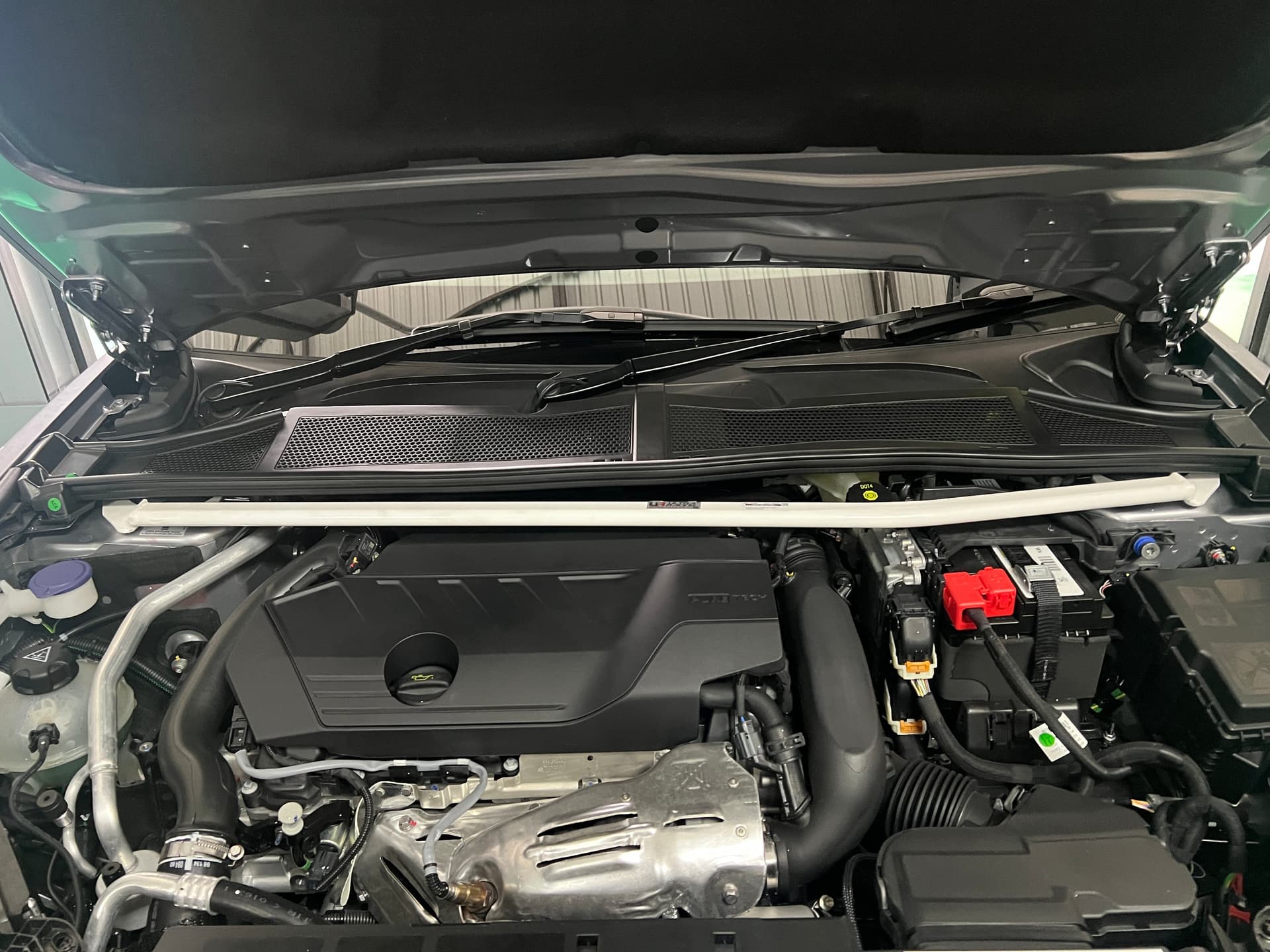 Fjäderbensstag fram övre 2-point Citroen Cx 5 2021– PRESENT