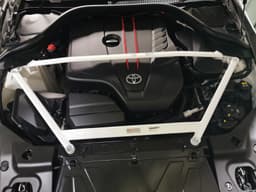 Fjäderbensstag fram övre 2-point BMW G29 2018