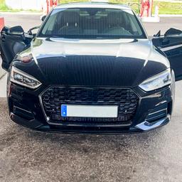 Honeycomb Grill monterad på en Audi A5 F5