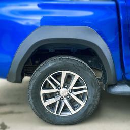 Skärmbreddare Toyota Hilux