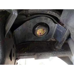 Bakre förstärkning vid spiralfjädertornen sats Superior Engineering för Nissan Navara NP300 2015-2022 - 2