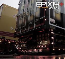 EPIX14+ Arbetsljusramp med rött ljus monterad på lastbil