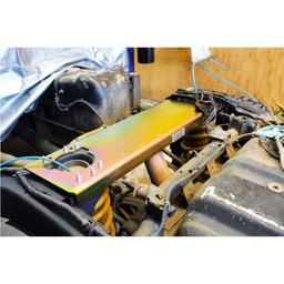 Bakre förstärkning vid spiralfjädertornen sats Superior Engineering för Nissan Patrol Y60 1988-1997 och Nissan Patrol Y61 1997-2016 - 2