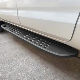 Sidesteps Ford Ranger