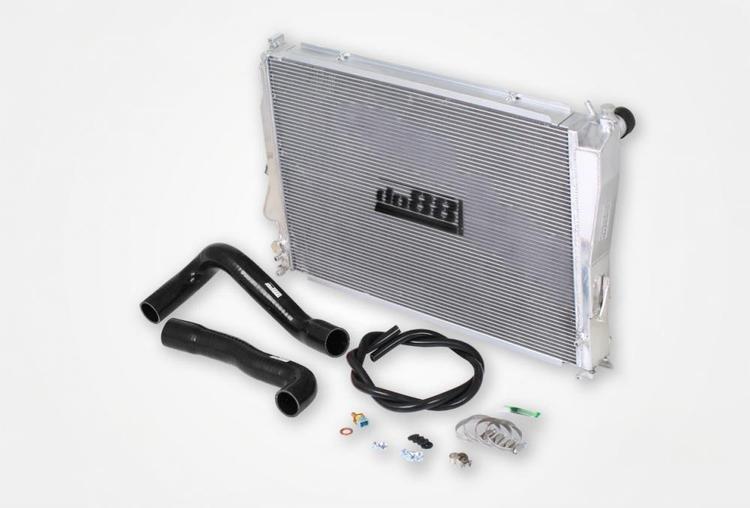 do88 BMW M3 E46 Køler Aluminium, Sort slange